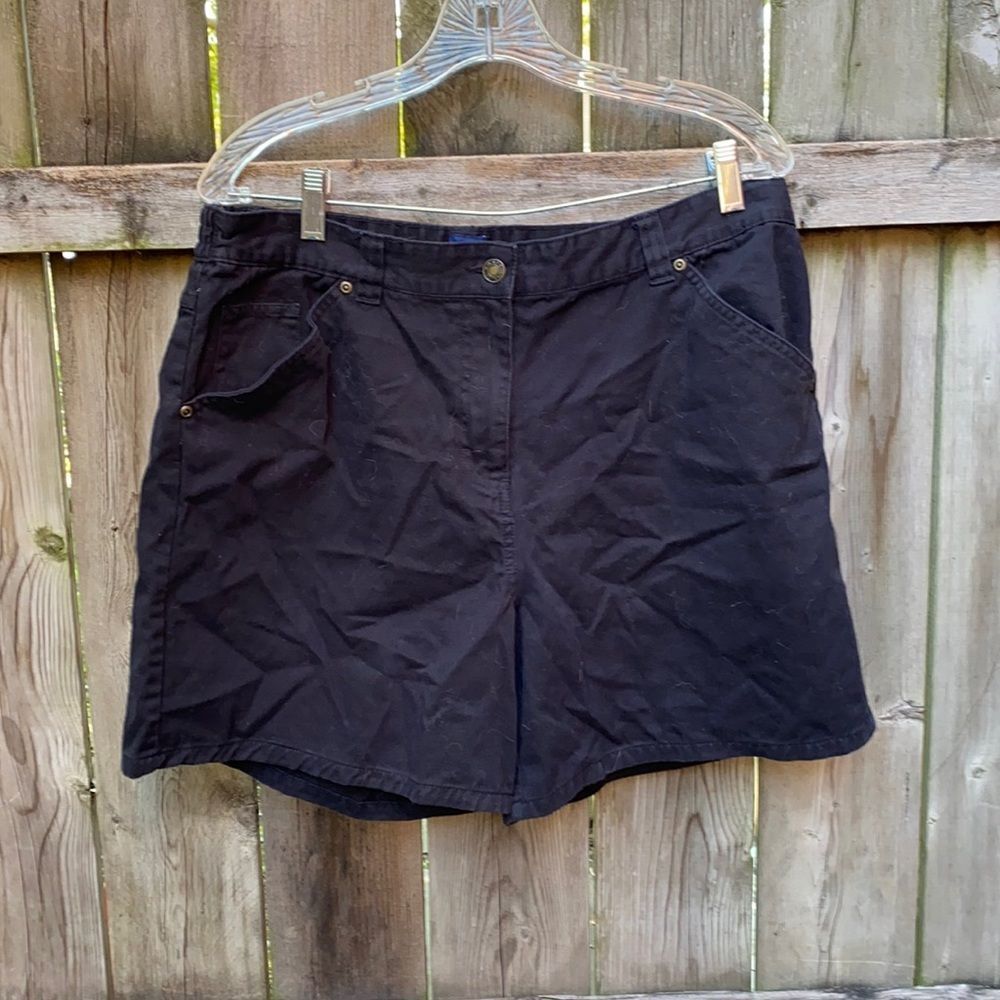 Basic Editions Black Shorts sz. 14